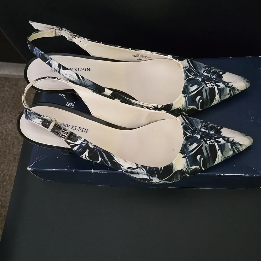 Anne Klein Floral Black and White Heels - Picture 2 of 5